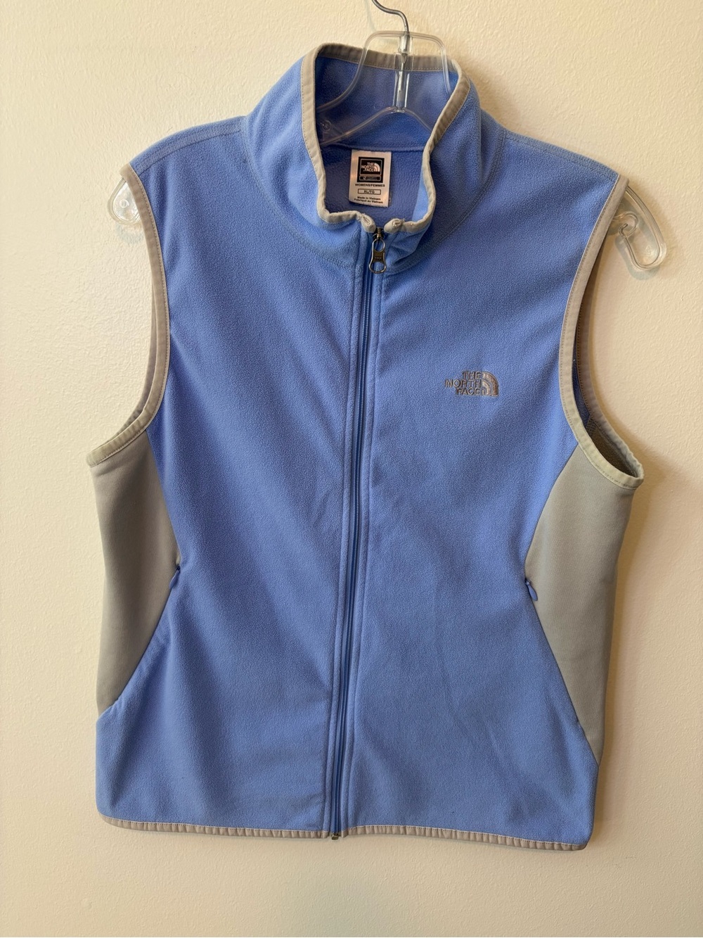 The North Face Women's Light Blue Fleece Vest with Gray Panels Size XL